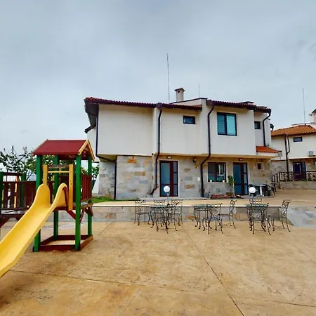 Imperial Heights Villas