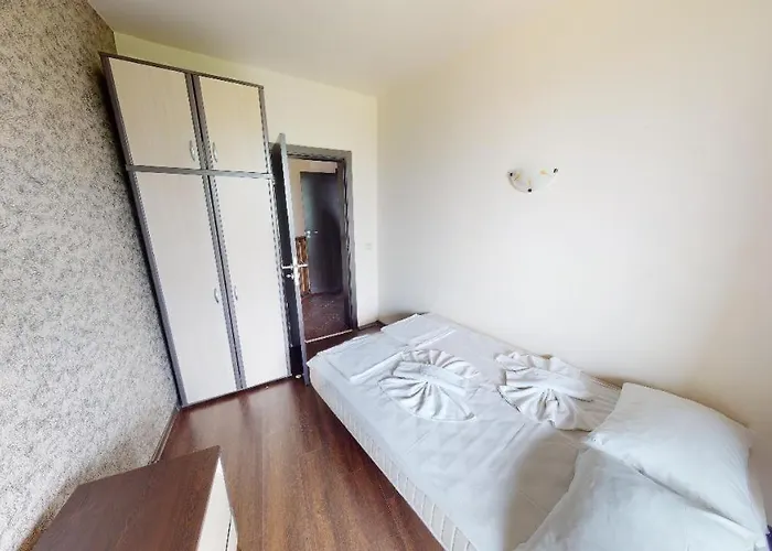 Imperial Heights Villas Villa Slantchev Briag