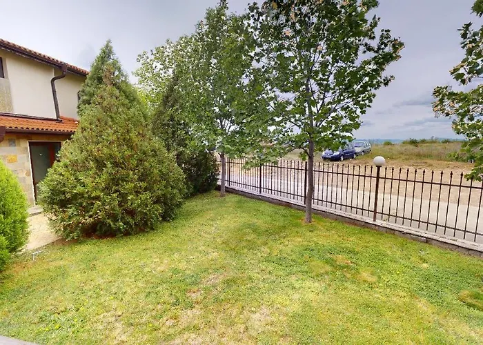 Imperial Heights Villas Slantchev Briag