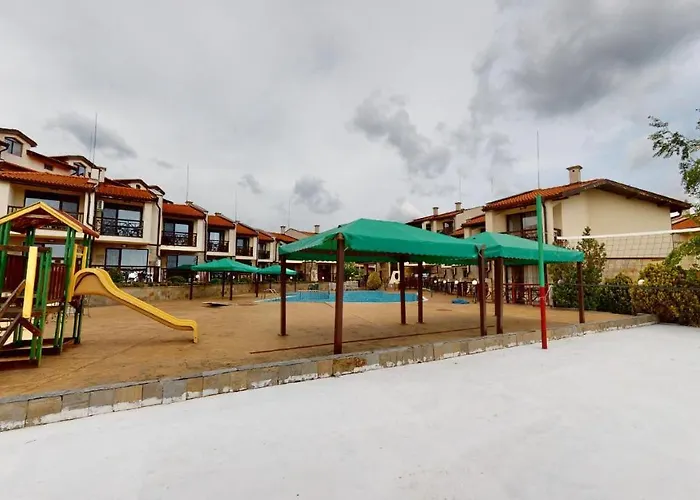 Луксозна вила империал хайтс вили Слънчев бряг