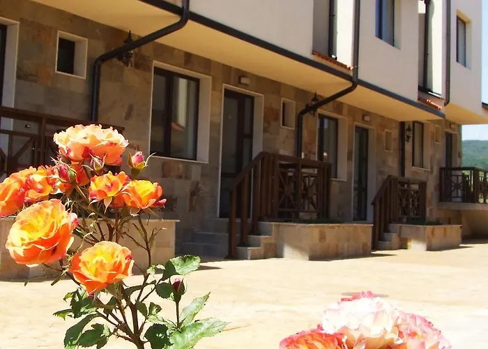 Imperial Heights Villas * Slantchev Briag