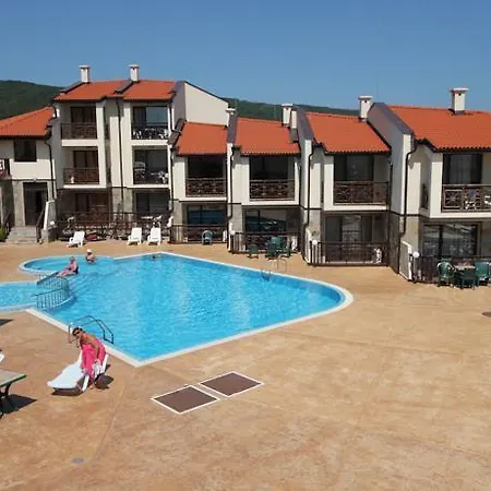 Villa Imperial Heights Villas