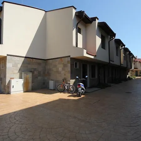 Imperial Heights Villas Villa *