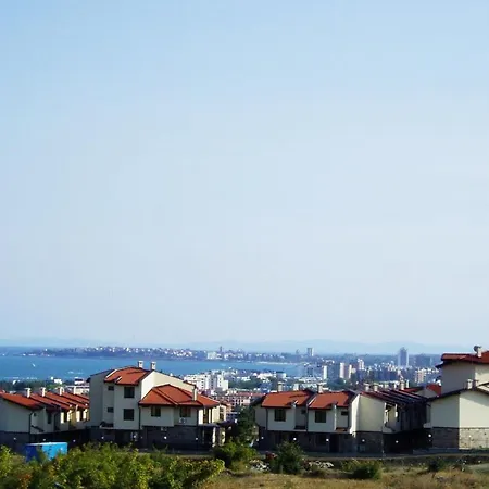 Villa Imperial Heights Villas