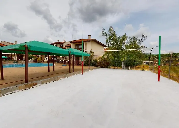 Вилла Imperial Heights Villas