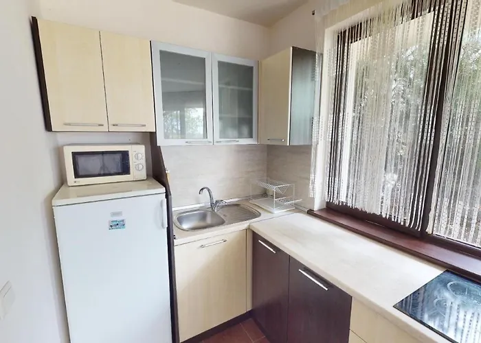 Imperial Heights Villas Вилла