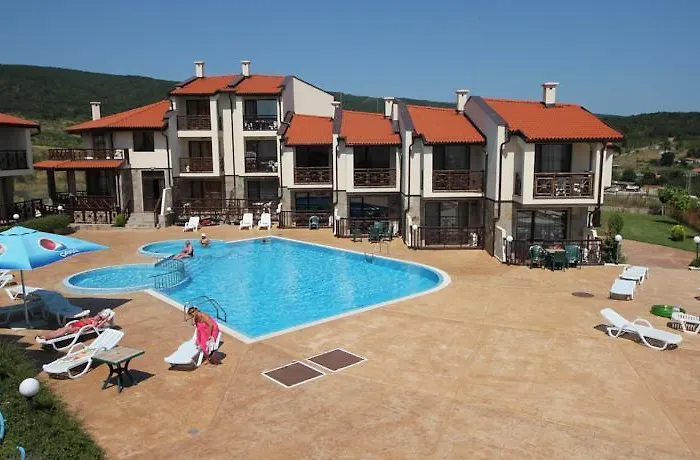 Вилла Imperial Heights Villas