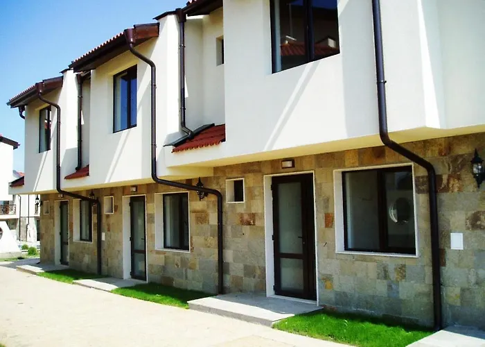 Imperial Heights Villas Солнечный берег