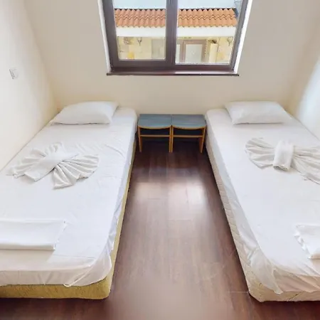 Imperial Heights Villas ヴィラ *