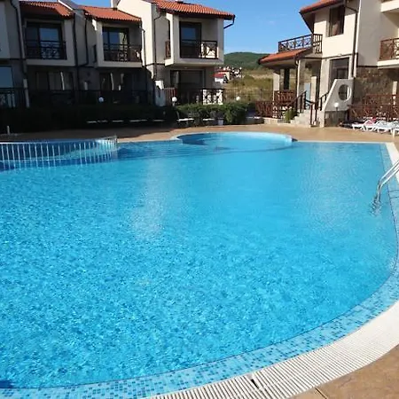 Imperial Heights Villas *